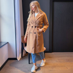 Manteau mi-long feutre ceinturé camel